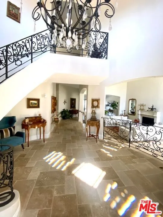 Beverly Hills, California 90210, United States, 4 Bedrooms Bedrooms, ,5 BathroomsBathrooms,Residential,Active,59819