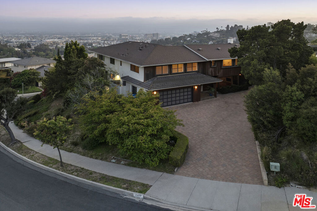Properties 1 2267 Winona Boulevard