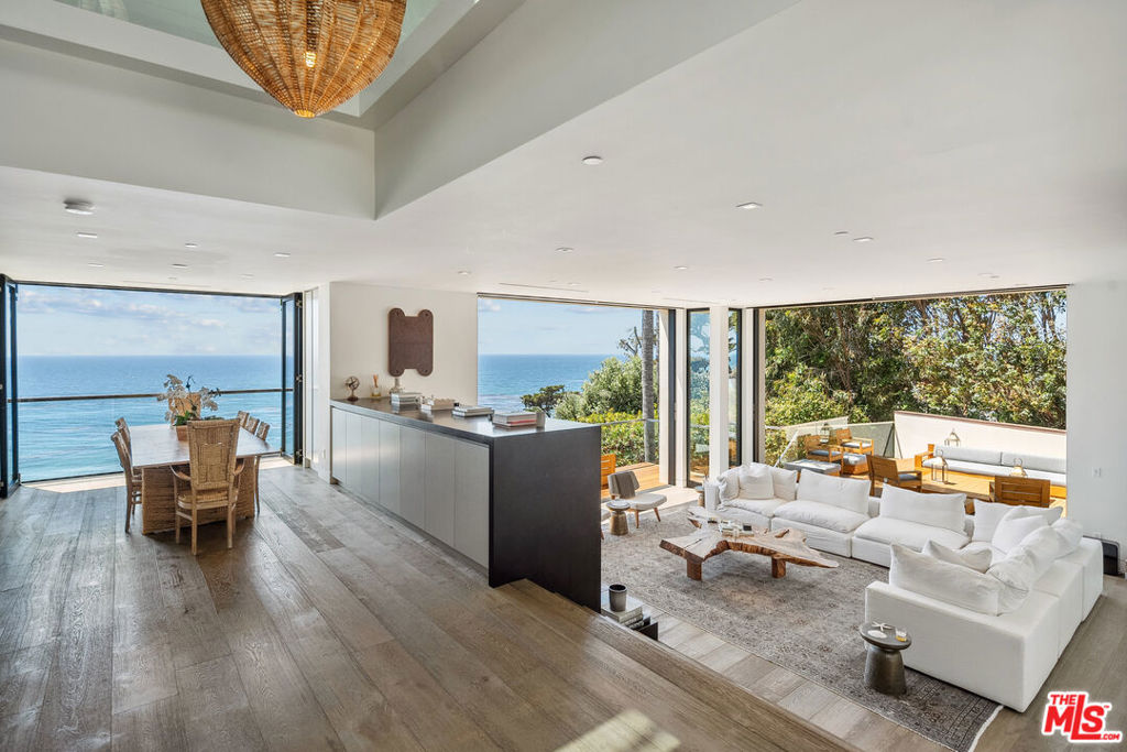 Properties 3 31824 Seafield Drive