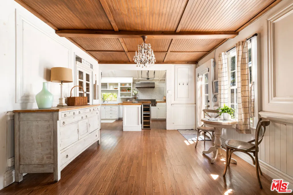 Solvang, California 93463, United States, 3 Bedrooms Bedrooms, ,2 BathroomsBathrooms,Residential,Pending,82173