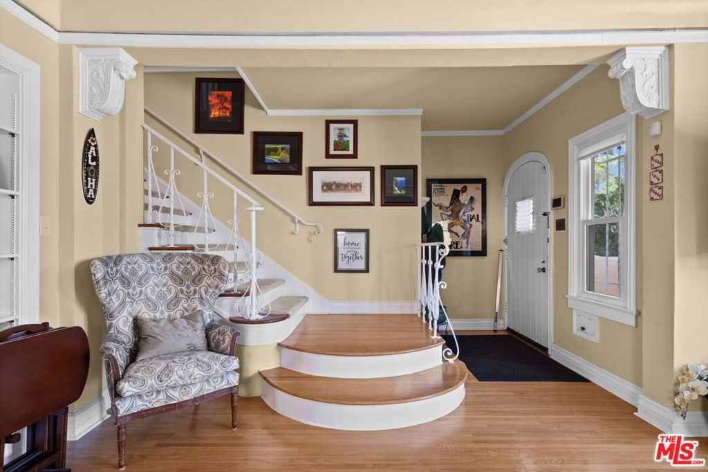 Properties 4 4329 Victoria Park Drive