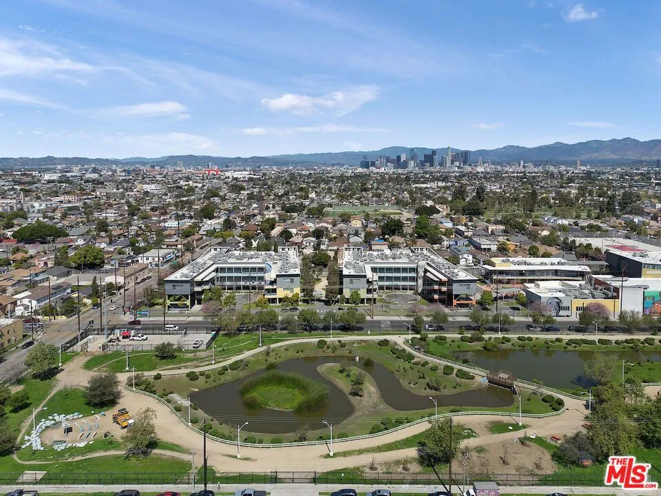 Los Angeles, California 90011, United States, 10 Bedrooms Bedrooms, ,6 BathroomsBathrooms,Residential,Active,101392