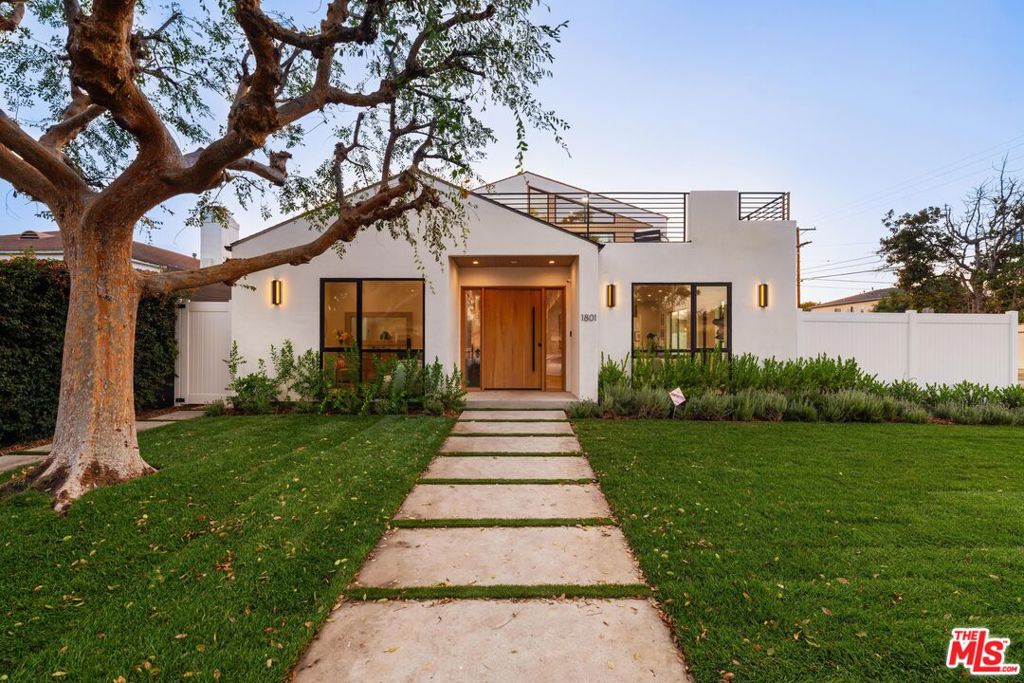 Properties 2 1801 S Bedford Street