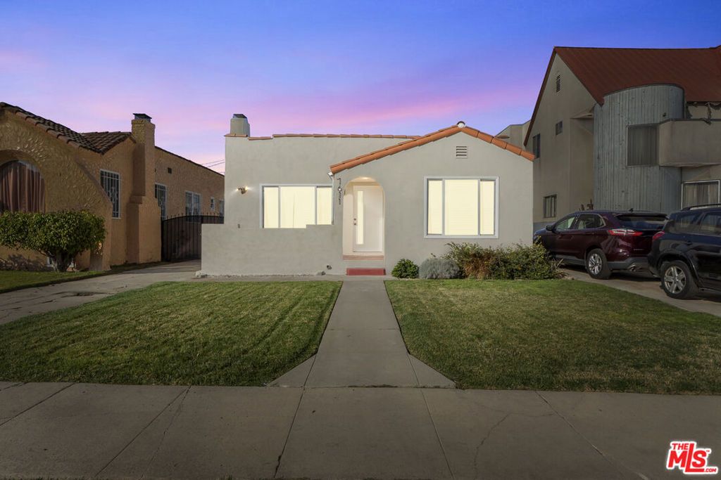 listing image 0