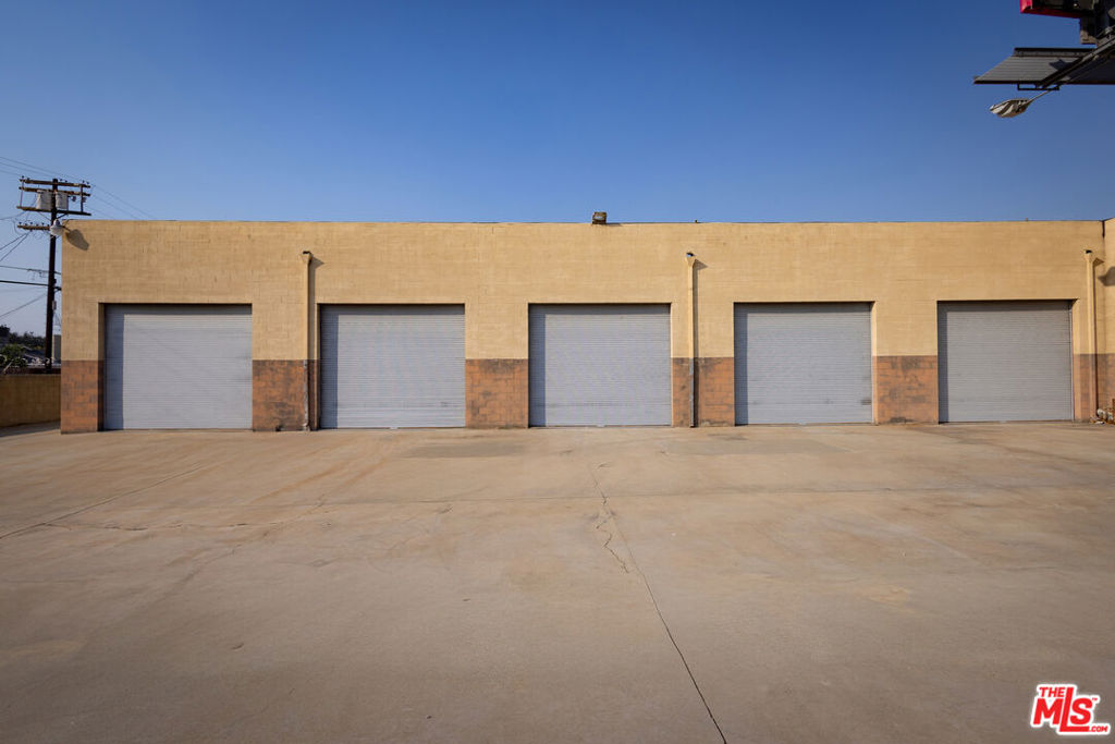 Properties 1 13330 Sherman Way