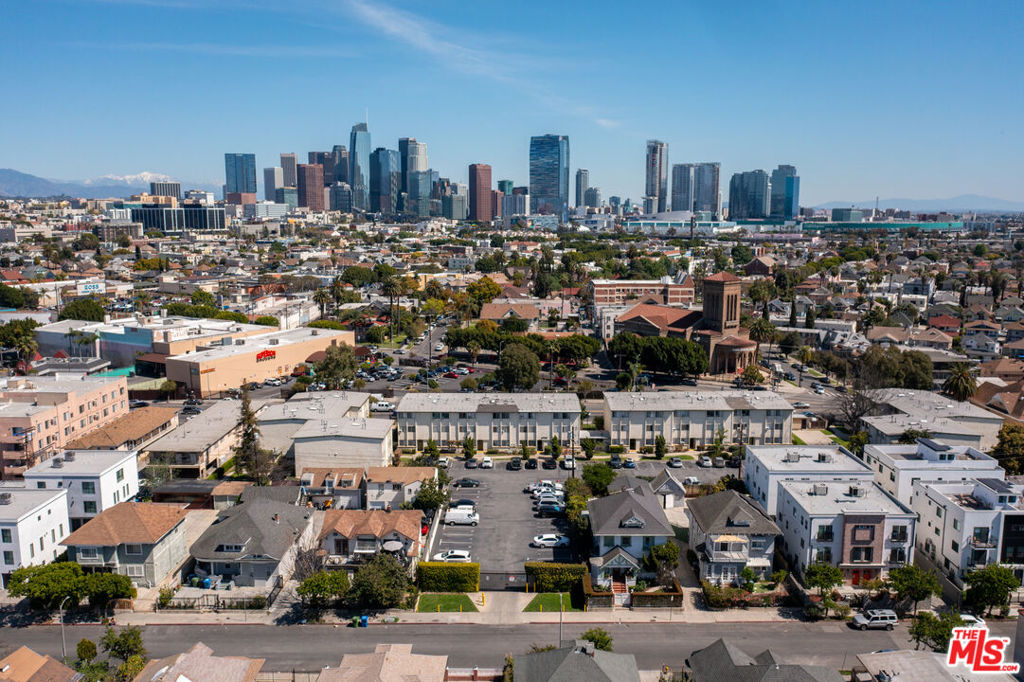 Properties 1 1337 S Hoover Street