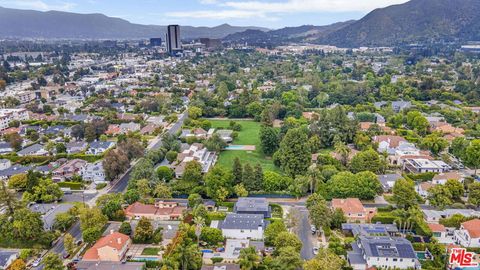 A home in Toluca Lake