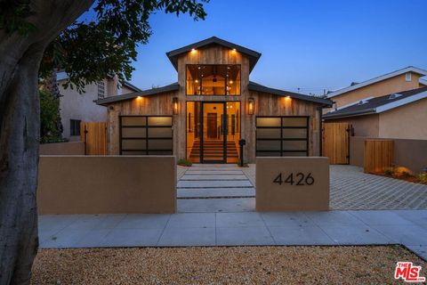 A home in Studio City