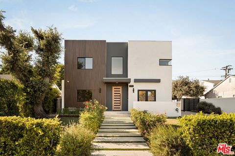 A home in Sherman Oaks