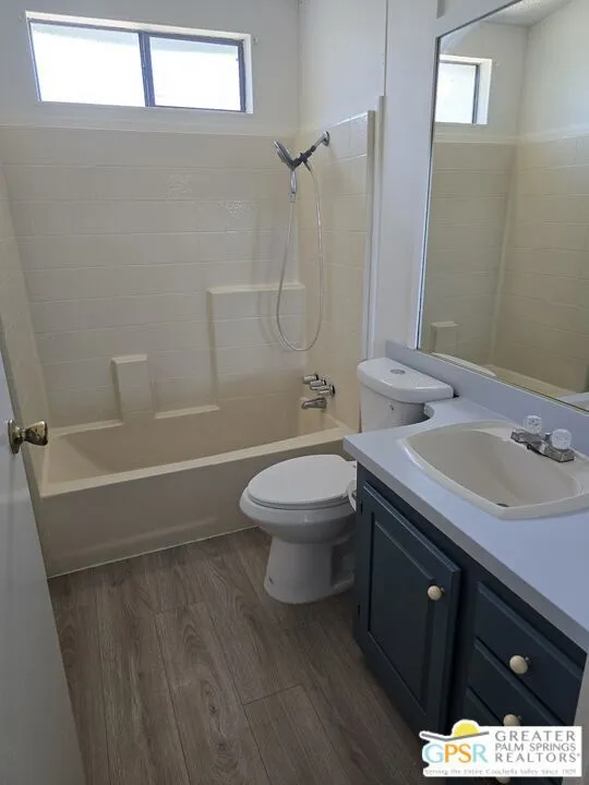 Desert Hot Springs, California 92240, United States, 3 Bedrooms Bedrooms, ,2 BathroomsBathrooms,Residential,Pending,127738