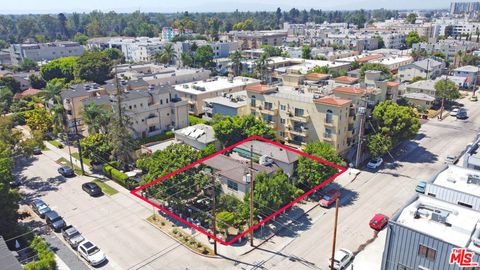 11241 Peach Grove Street North Hollywood CA 91601