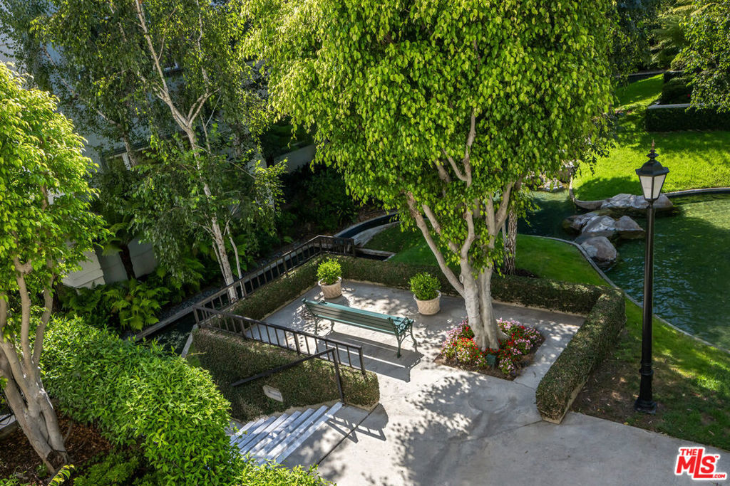 Los Angeles, California 90067, United States, 3 Bedrooms Bedrooms, ,3 BathroomsBathrooms,Residential,Active,50730