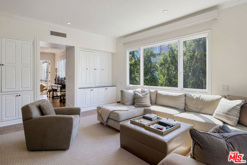 Los Angeles, California 90067, United States, 3 Bedrooms Bedrooms, ,3 BathroomsBathrooms,Residential,Active,50730