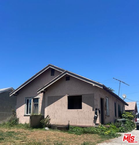 601 W 74th Street Los Angeles CA 90044