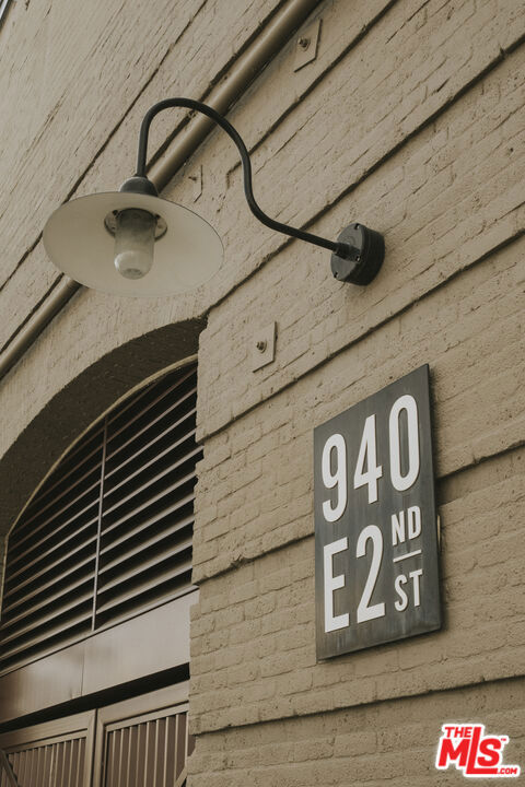 Properties 2 940 E 2nd Street 36