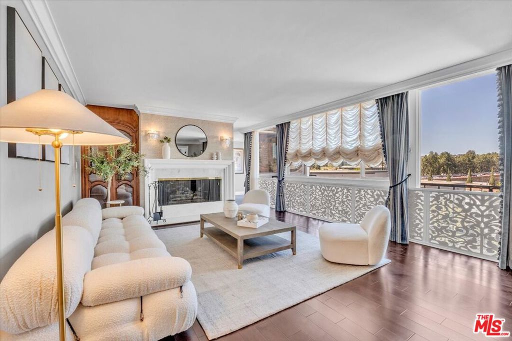 Properties 2 9950 Durant Drive PENTHOUSE