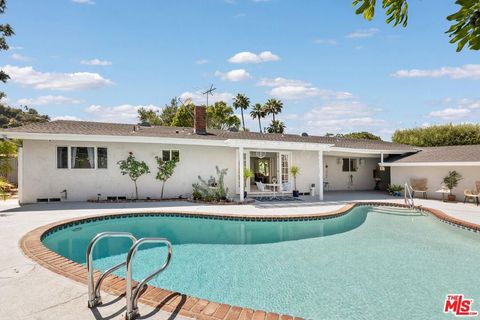 A home in Studio City