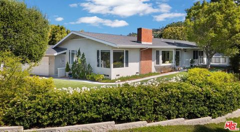 A home in Studio City