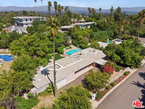 A home in Tarzana