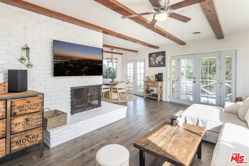 Woodland Hills, California 91364, United States, 3 Bedrooms Bedrooms, ,2 BathroomsBathrooms,Residential,Pending,8922 Woodland Hills, California 91364, United States, 3 Bedrooms Bedrooms, ,2 BathroomsBathrooms,Residential,Pending,8922