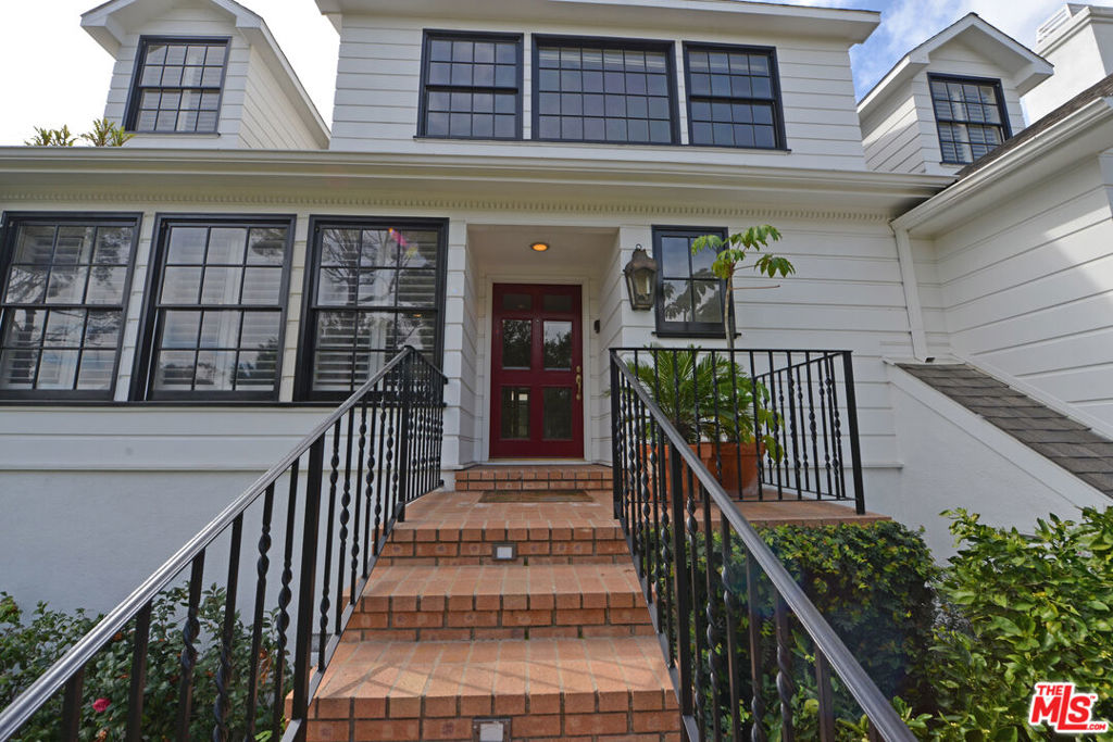 Properties 1 321 Dalehurst Avenue