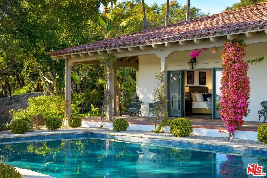 Santa Barbara, California 93105, United States, 3 Bedrooms Bedrooms, ,6 BathroomsBathrooms,Residential,Active,117962