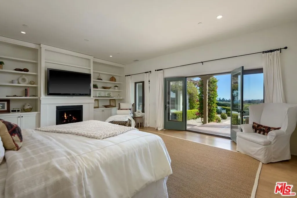 Santa Barbara, California 93105, United States, 3 Bedrooms Bedrooms, ,6 BathroomsBathrooms,Residential,Active,117962