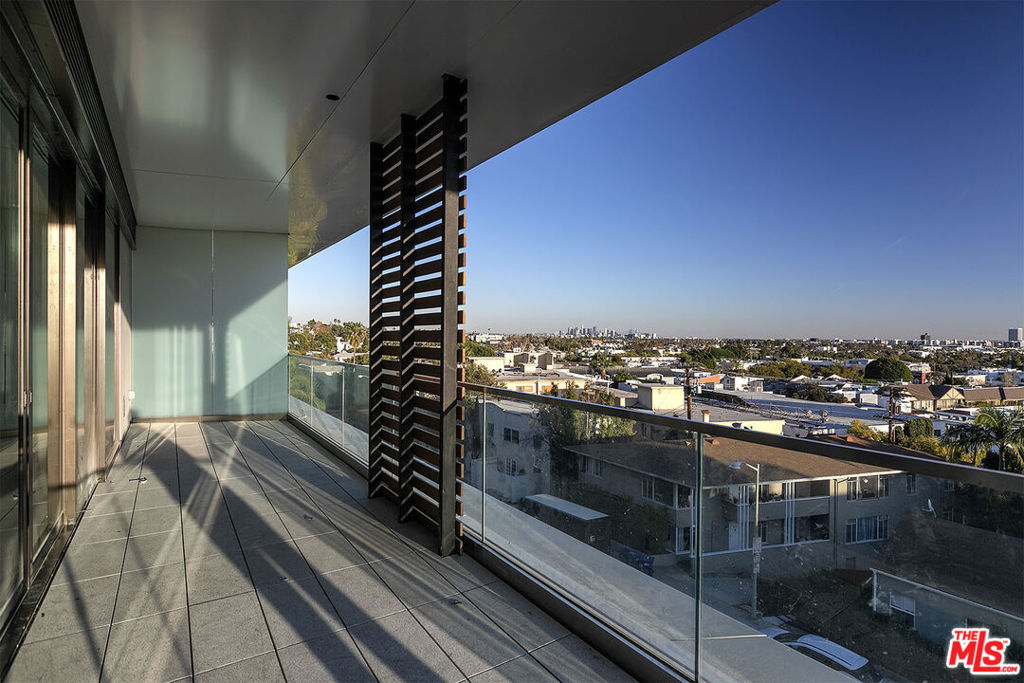 8420 Sunset Blvd 408