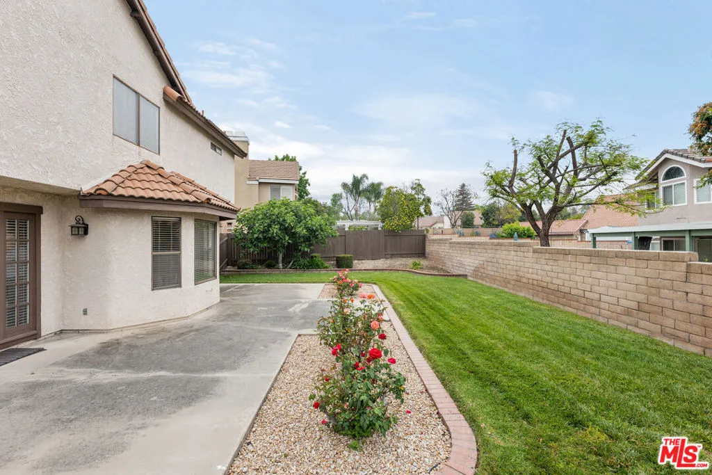 Upland, California 91784, United States, 3 Bedrooms Bedrooms, ,3 BathroomsBathrooms,Residential,Pending,54723