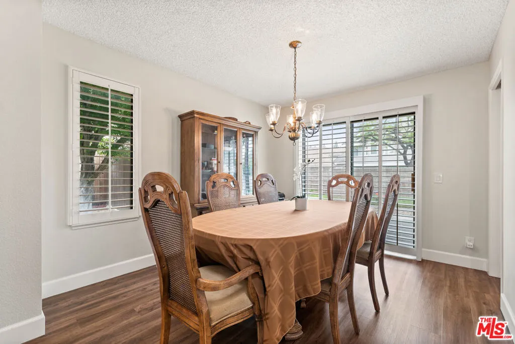 Upland, California 91784, United States, 3 Bedrooms Bedrooms, ,3 BathroomsBathrooms,Residential,Pending,54723