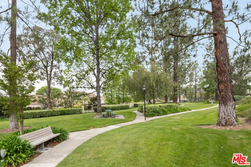 Upland, California 91784, United States, 3 Bedrooms Bedrooms, ,3 BathroomsBathrooms,Residential,Pending,54723