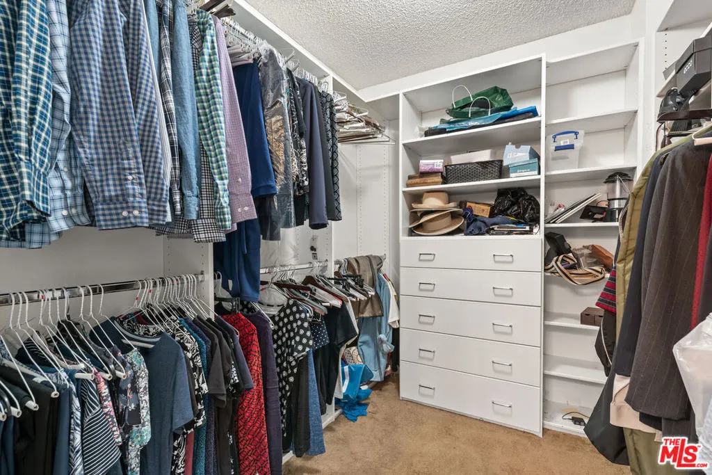 Upland, California 91784, United States, 3 Bedrooms Bedrooms, ,3 BathroomsBathrooms,Residential,Pending,54723