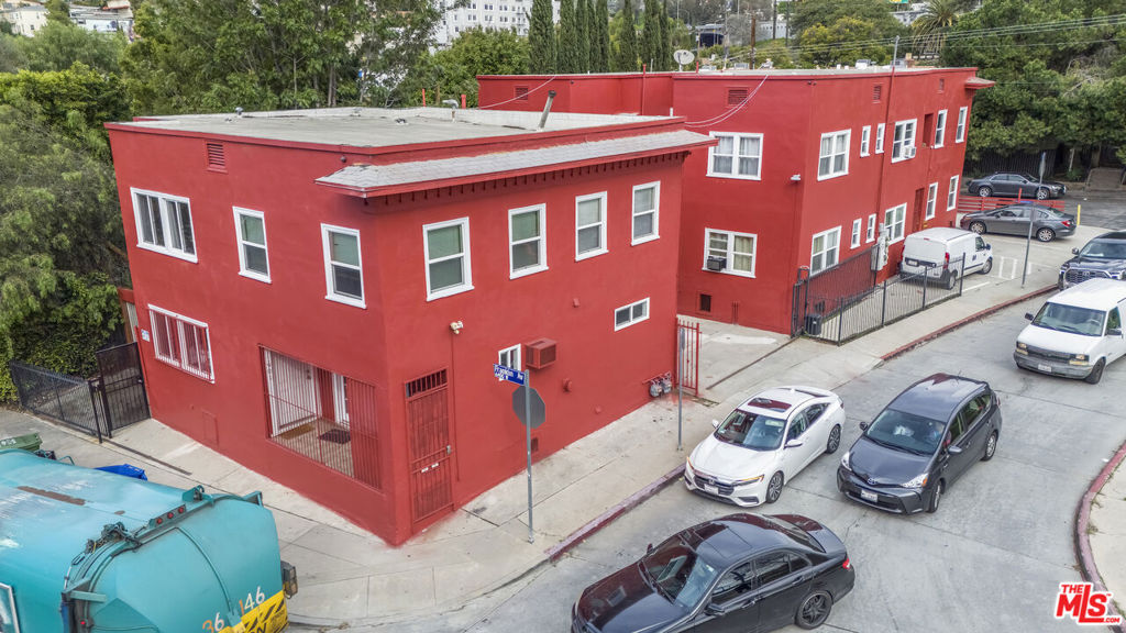 Properties 3 6400 Dix Street