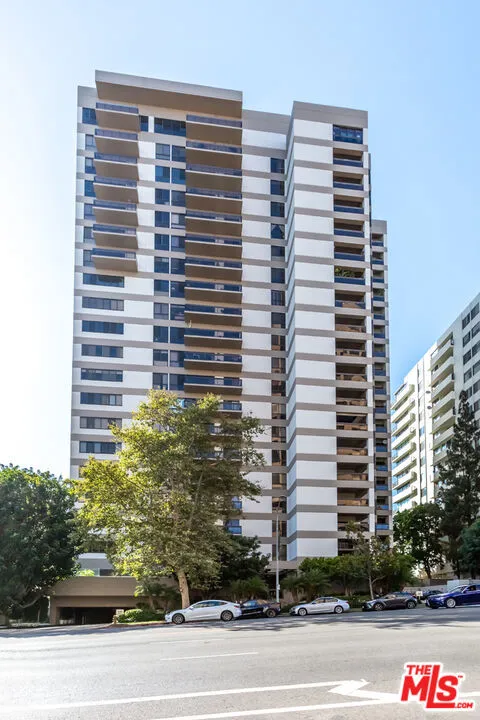 Los Angeles, California 90024, United States, 2 Bedrooms Bedrooms, ,2 BathroomsBathrooms,Residential,Active,11137