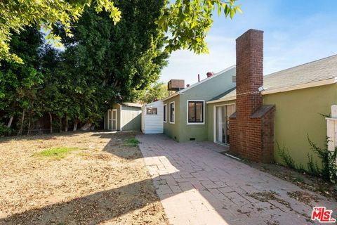 A home in North Hollywood