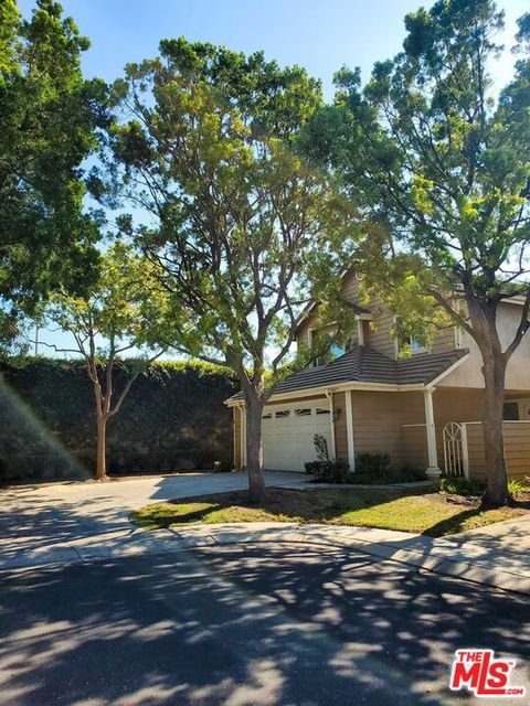 A home in Inglewood