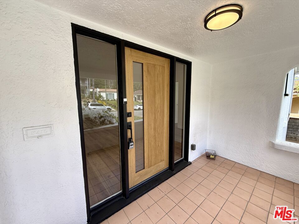 Properties 4 2428 Hollister Terrace