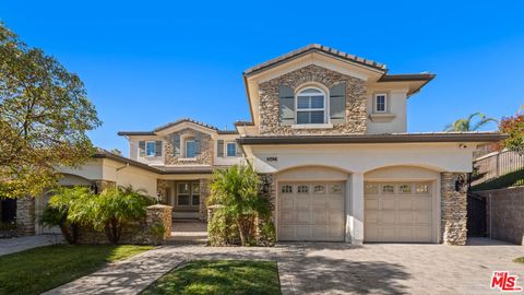 A home in Porter Ranch