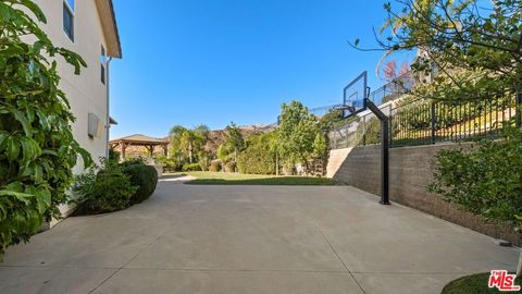 A home in Porter Ranch