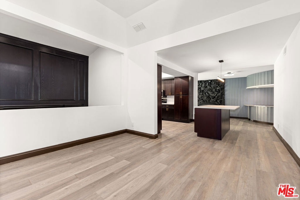 Properties 4 9724 Bothwell Road
