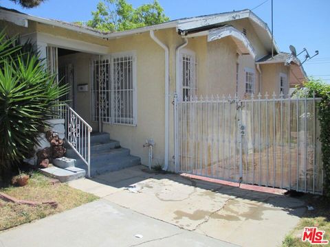 Single Family Residence in Los Angeles CA 5442 8th Avenue.jpg