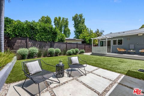 A home in Studio City