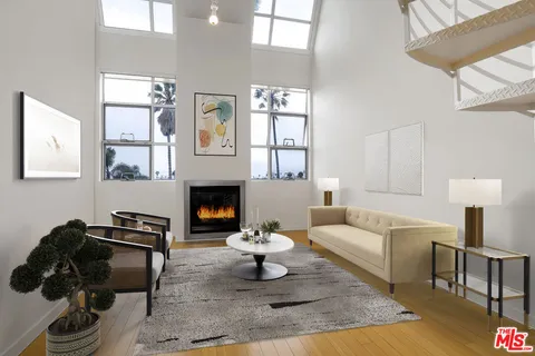 MLS: 25511011