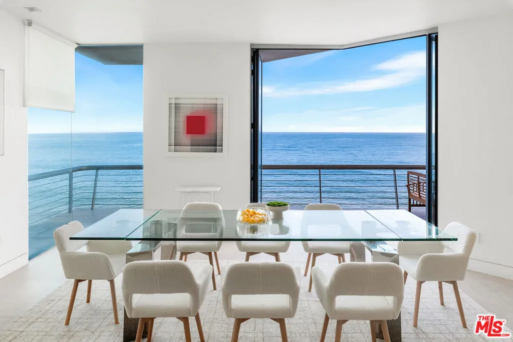 Malibu, California 90265, United States, 5 Bedrooms Bedrooms, ,5 BathroomsBathrooms,Residential,Active,89057