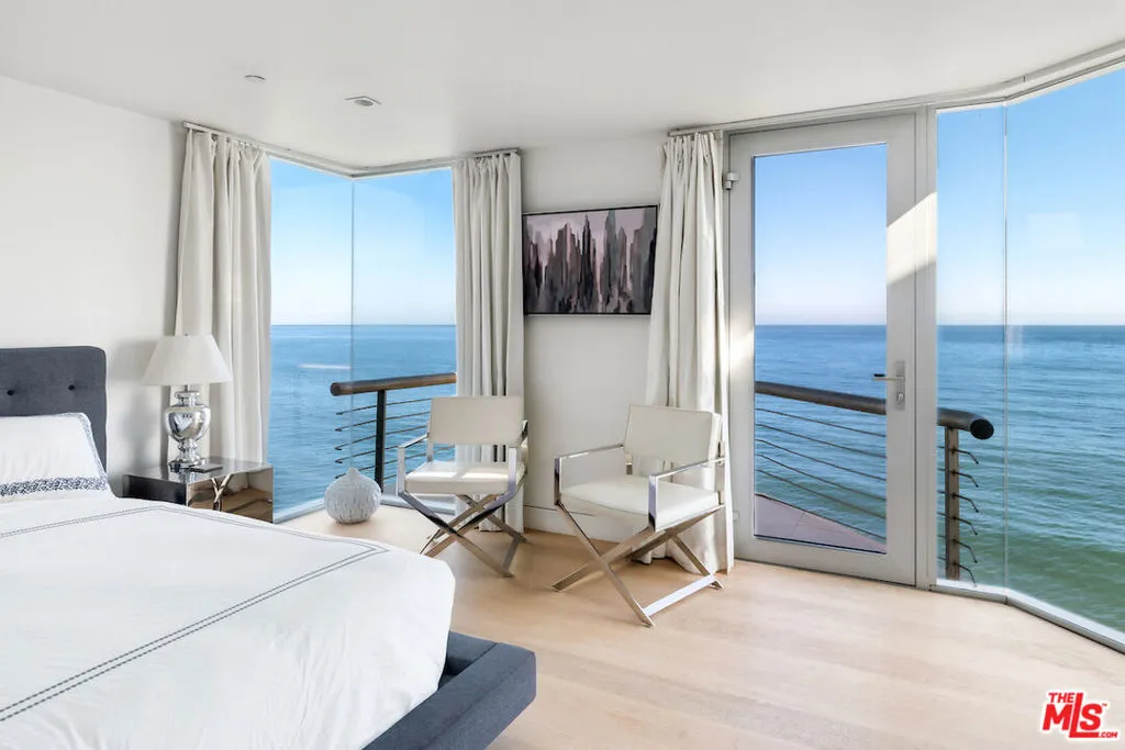 Malibu, California 90265, United States, 5 Bedrooms Bedrooms, ,5 BathroomsBathrooms,Residential,Active,89057