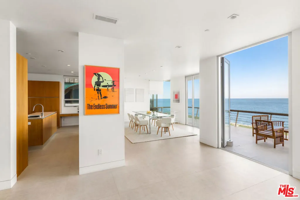 Malibu, California 90265, United States, 5 Bedrooms Bedrooms, ,5 BathroomsBathrooms,Residential,Active,89057