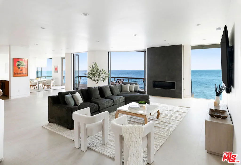 Malibu, California 90265, United States, 5 Bedrooms Bedrooms, ,5 BathroomsBathrooms,Residential,Active,89057