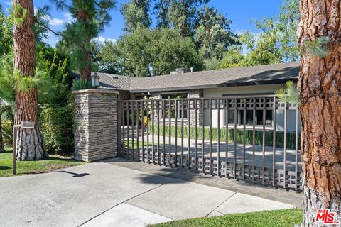 A home in Studio City