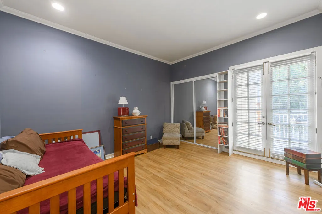 Encino, California 91316, United States, 7 Bedrooms Bedrooms, ,6 BathroomsBathrooms,Residential,Pending,6328