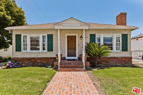 Single Family Residence in Santa Monica CA 2912 Pearl Street.jpg